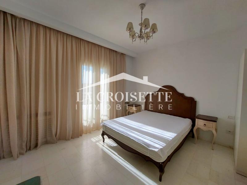 Triplex S+4 avec piscine à Gammarth
